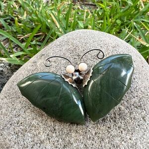 Vintage Green Jade Carved Butterfly Coral Bead Eyes Silver Tone Brooch Pendant
